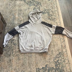 american eagle hoodie with cute detailing